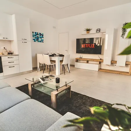 Exclusive Luxury With Private Parking Casa vacanze *